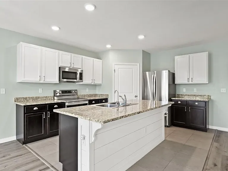 8107 Bilston Village Ln — Photo 8