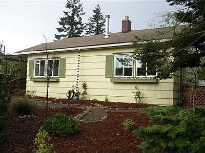 Welcome to 10248 35th Avenue SW! Adorable bungalow with 2 bedrooms and one bath. Rain Garden in fron