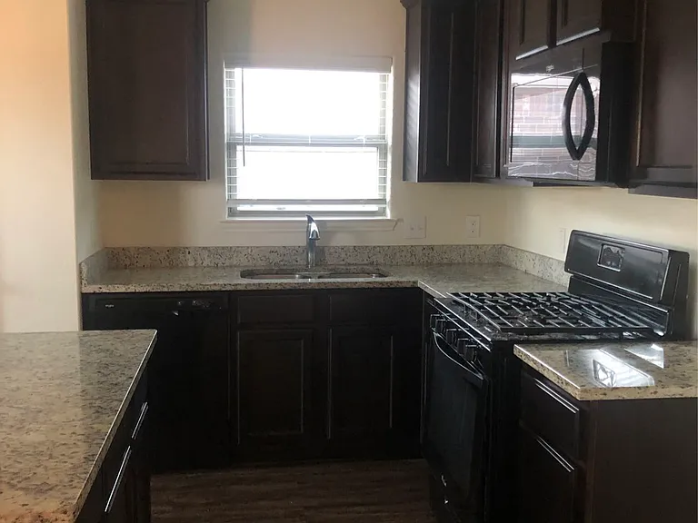 4319 Cat Tail Way — Photo 6