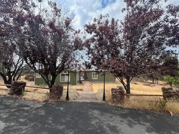 10775 SW Mintken Rd, Culver, OR 97734