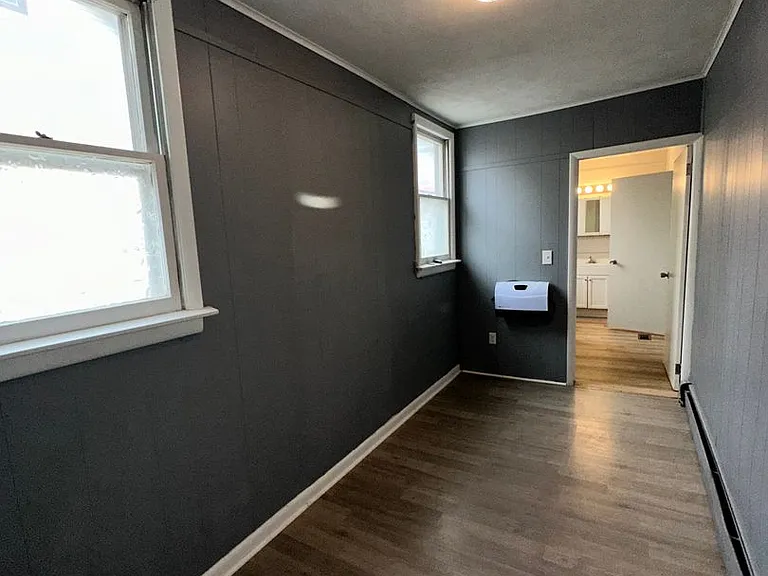 37 N Franklin Street — Photo 10