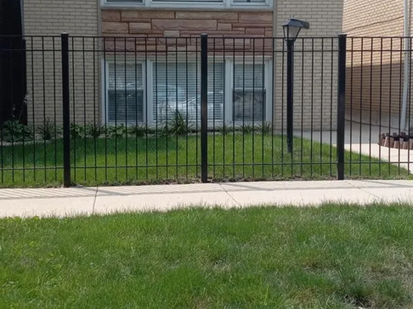 (undisclosed Address), Chicago, IL 60637