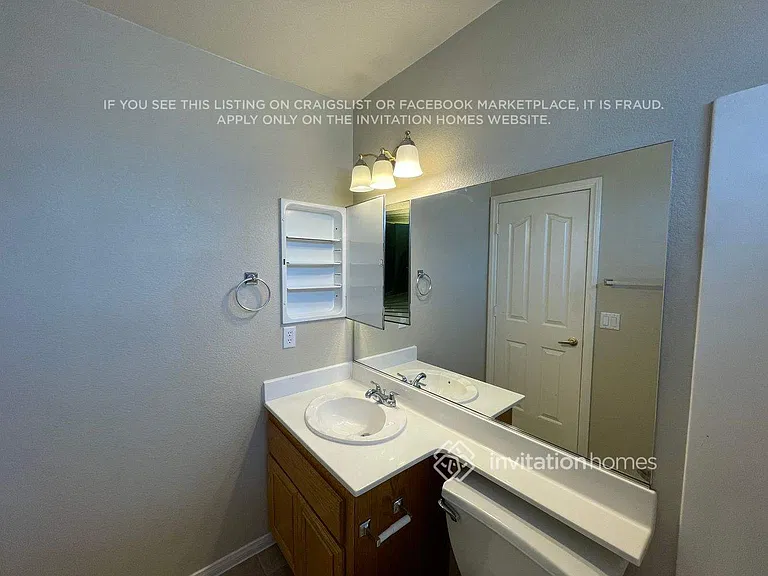 8104 Marin Pointe Ave — Photo 18
