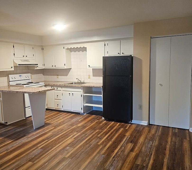 1st image of 328 Mulberry St #330