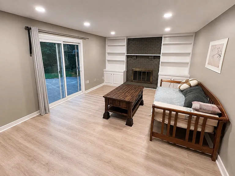 5591 Kingsfield Dr — Photo 13