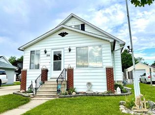 706 S McLellan St, Bay City, MI 48708