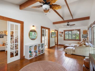 323 W Kuiaha Rd, Haiku, HI, 96708