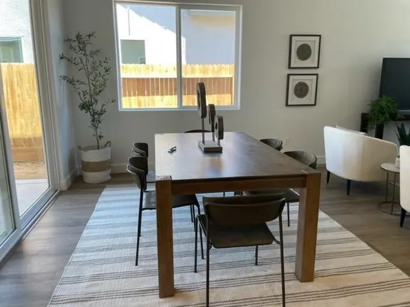 390 Traverse Dr S, Madera, CA 93636