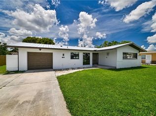 220 SE 43rd Ter, Cape Coral, FL 33904