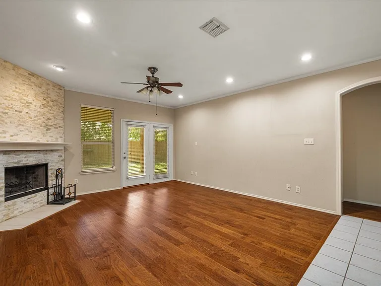 5817 Quicksilver Dr — Photo 13