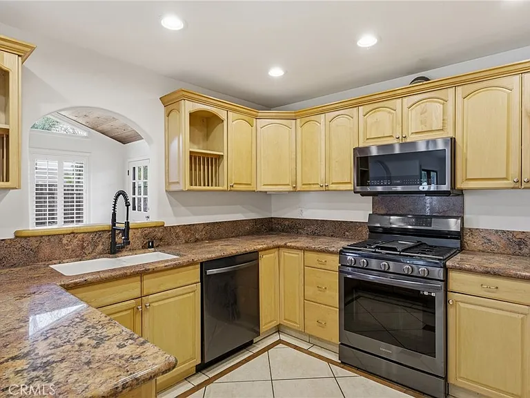 29628 Squaw Valley Dr — Photo 9