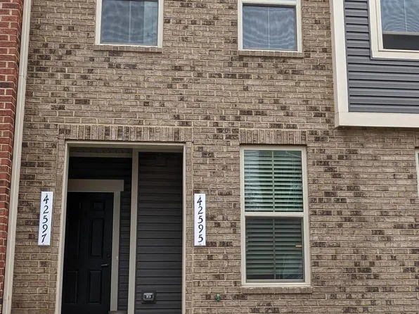 42595 Burbank Ter, Sterling, VA 20166