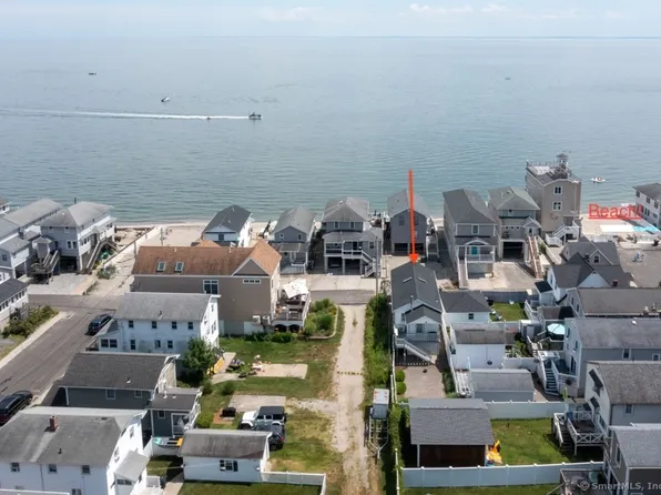 48-1/2 Lawrence Court, Milford, CT 06460