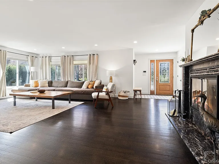 20 Primrose St — Photo 2