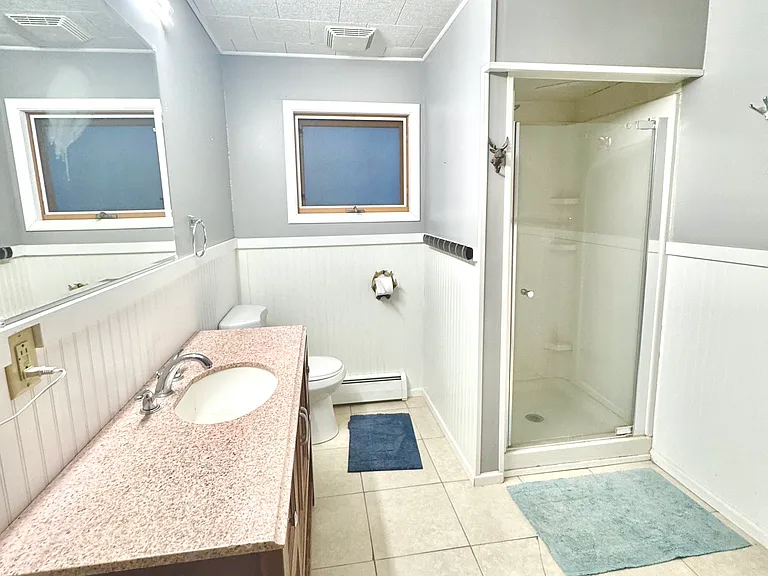 2200 Central Ave #2 — Photo 8