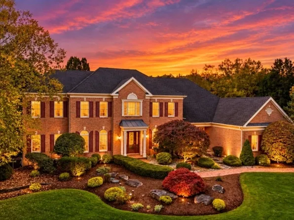 3 Perry Rd, Clinton Twp., NJ 08801