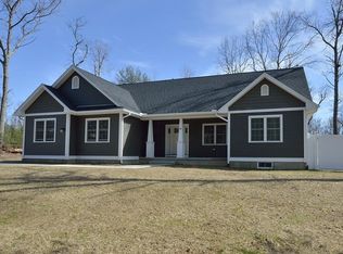 50 Pomeroy St, Easthampton, MA 01027
