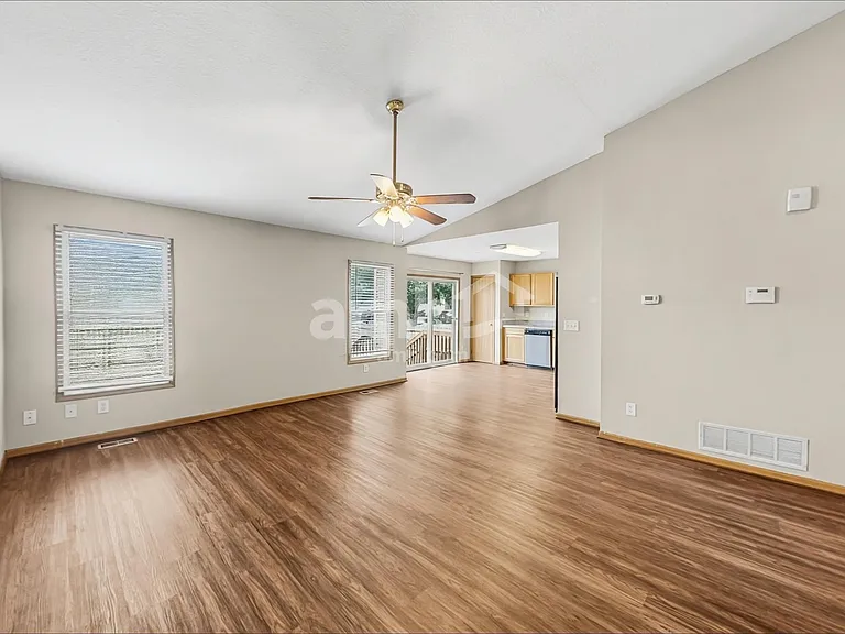 1833 Kathiwade Dr — Photo 6