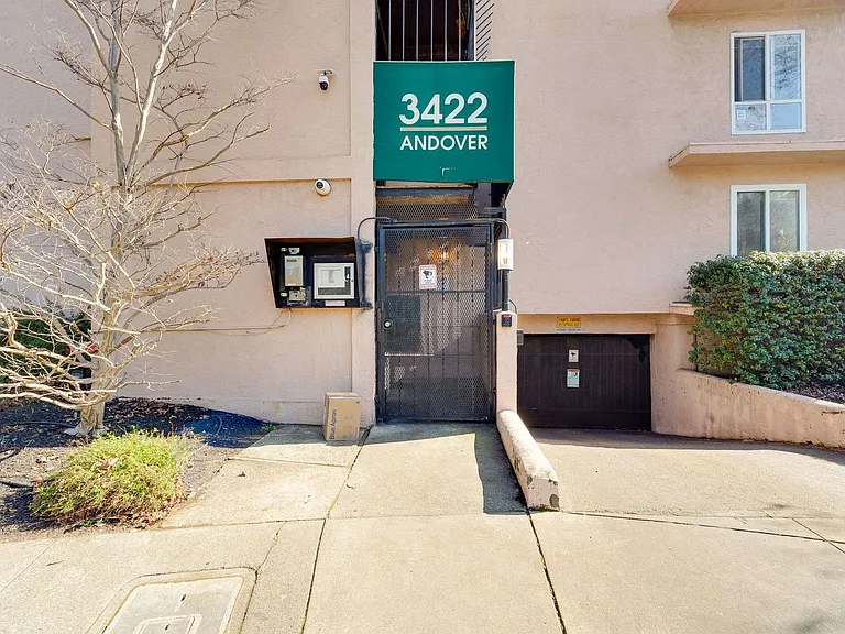 3422 Andover St #304 — Photo 4