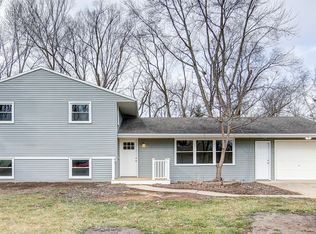505 Meadow Ln, Morrison, IL 61270