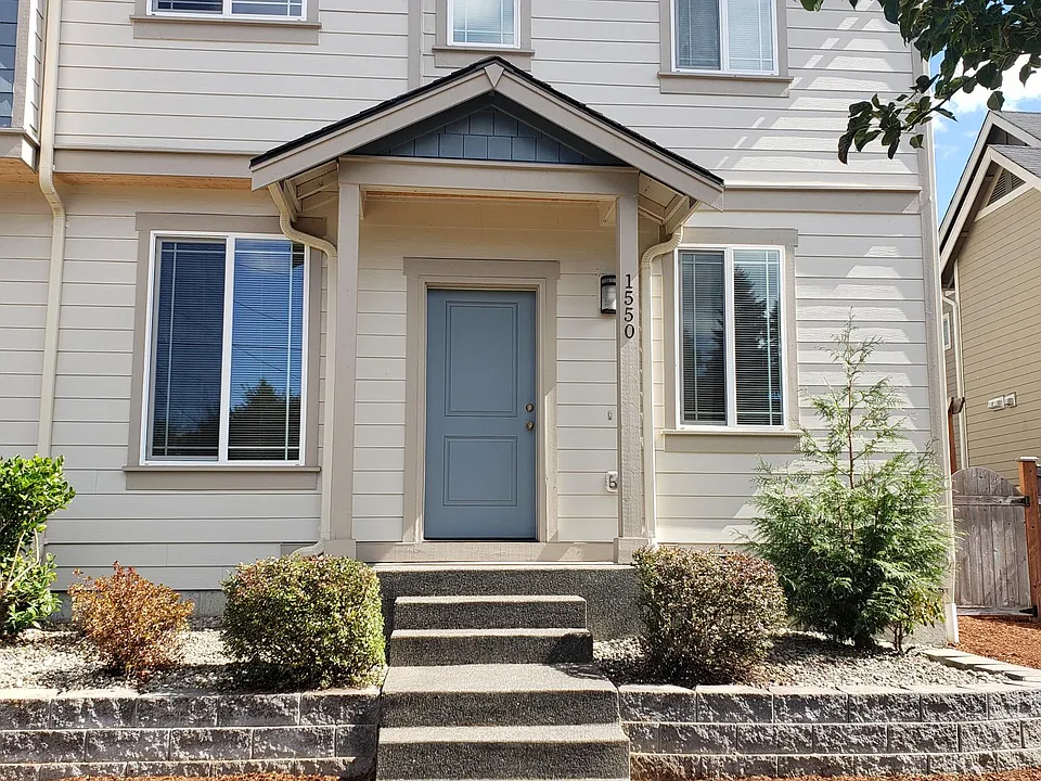 1550 Craig Rd SE