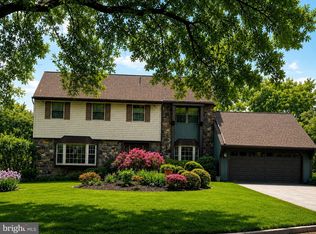 36 Averstone Ct, Holland, PA 18966