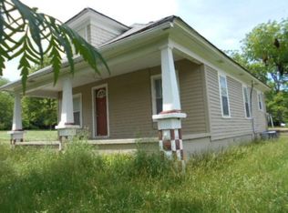 1006 Liberty St, Smithville, MO 64089