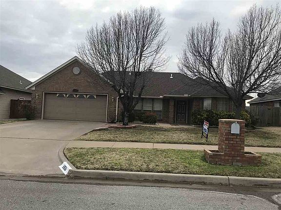 2nd image of 6826 NW Crestwood Dr