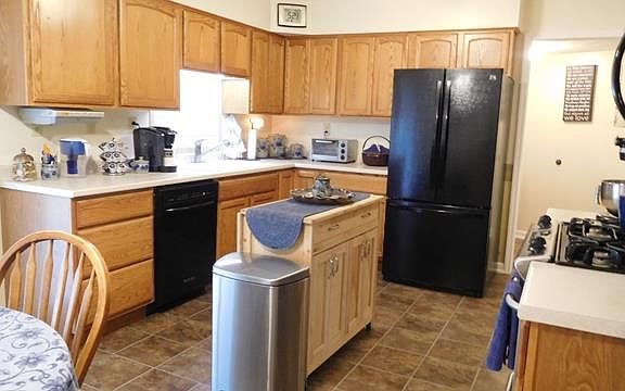 4th image of 30 Melvins Ln