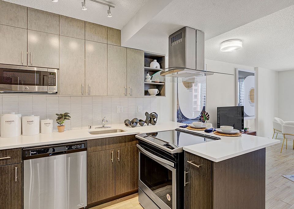 Tower 801 - 801 Pine St Seattle WA | Zillow