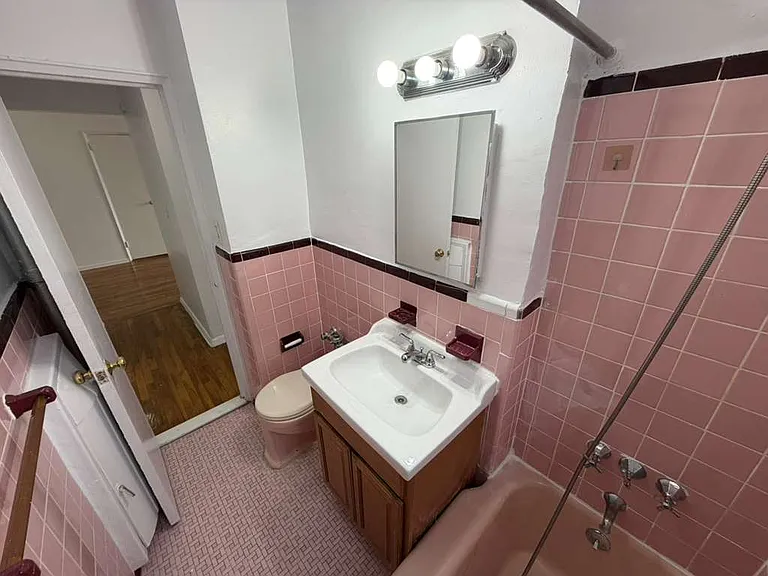 2170 University Ave #6R — Photo 6