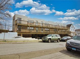 8 Wardwell St APT 2, Stamford, CT 06902