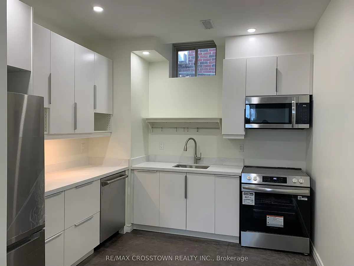 Building Photo - 1224 Wickham Rd #LOWER