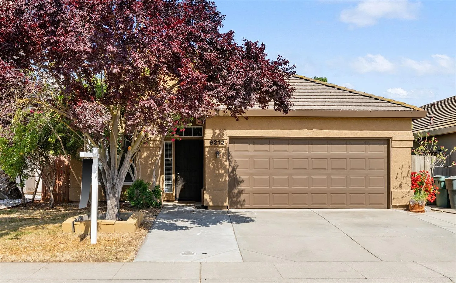 9212 Rose Parade Way photo 1
