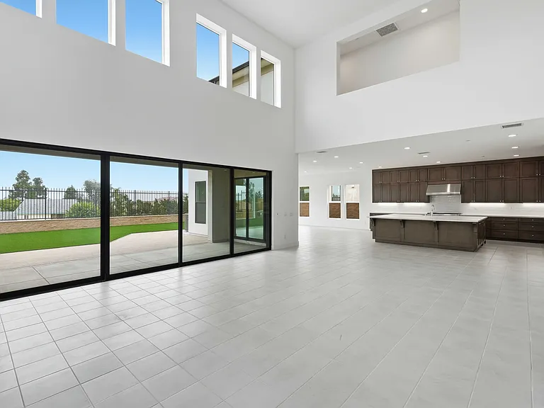 20568 Edgewood Ct — Photo 10