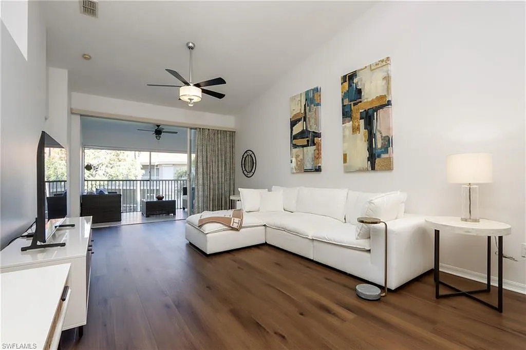 2 bed, 2.0 bath, 1448 sqft, $5,500 — Photo 3