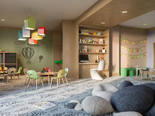 22-18 Jackson Avenue image 10 of 11