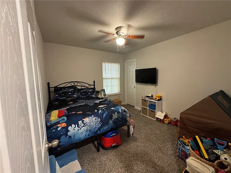 3946 Jayden Dr — Photo 4
