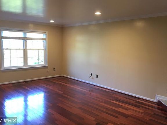 3rd image of 13113 Ashnut Ln