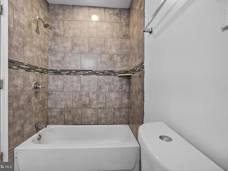 3138 W Allegheny Ave #A — Photo 13