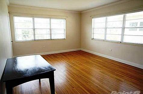 5th image of 820 W 40th St #1