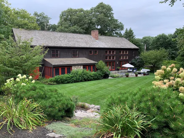 330 Lowell Rd, Concord, MA 01742