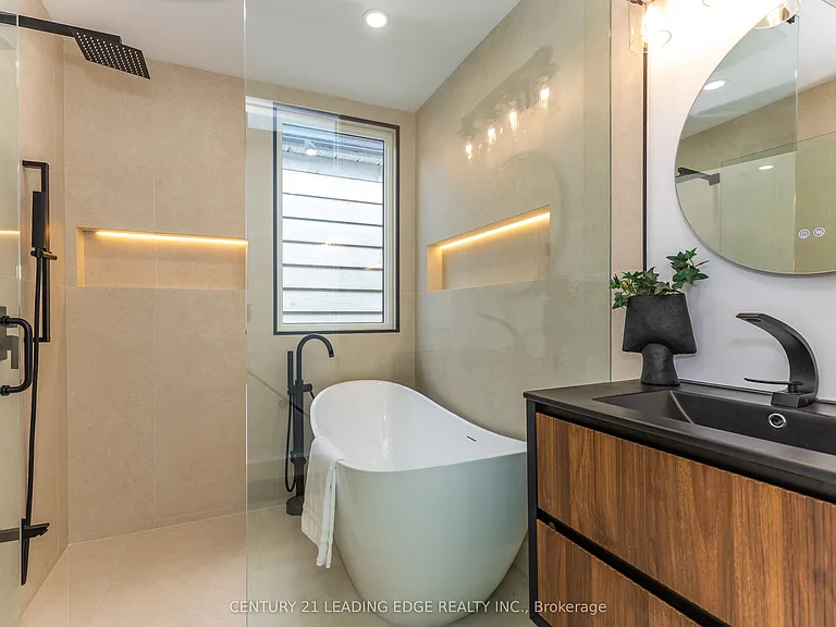 12 Marigold Ave — Photo 20