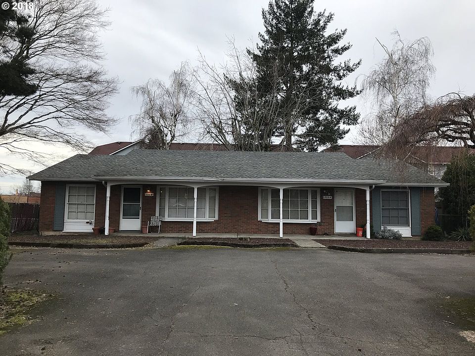 2nd image of 323 SE 106th Ave
