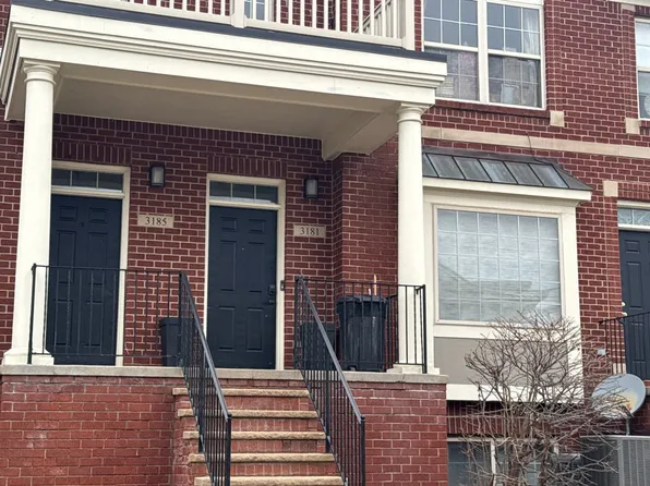 3181 Newbury Pl, Troy, MI 48084