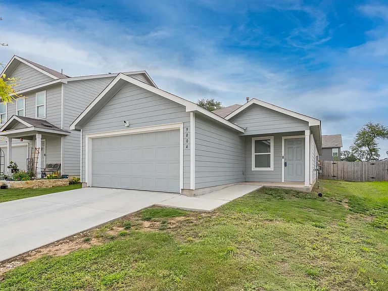 9804 Carome Mill Dr — Photo 3