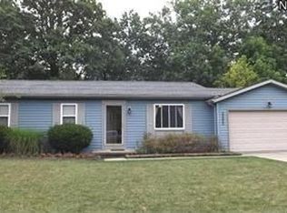 25425 Tyndall Falls Dr, Olmsted Falls, OH