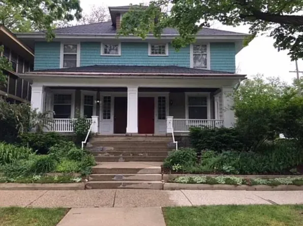 352 College Ave SE, Grand Rapids, MI 49503