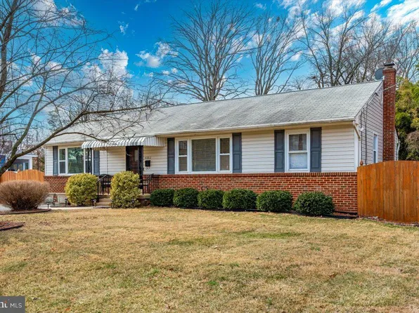 6002 Seabrook Rd, Lanham, MD 20706