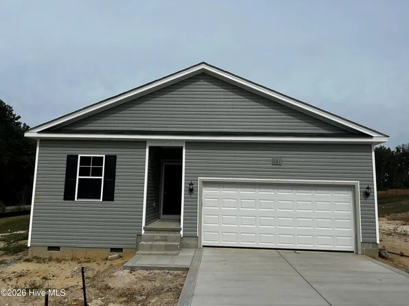 101 Hunters Trace Drive, Fremont, NC 27830